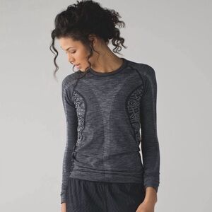 Lululemon Rest Less Pullover
Heathered Black